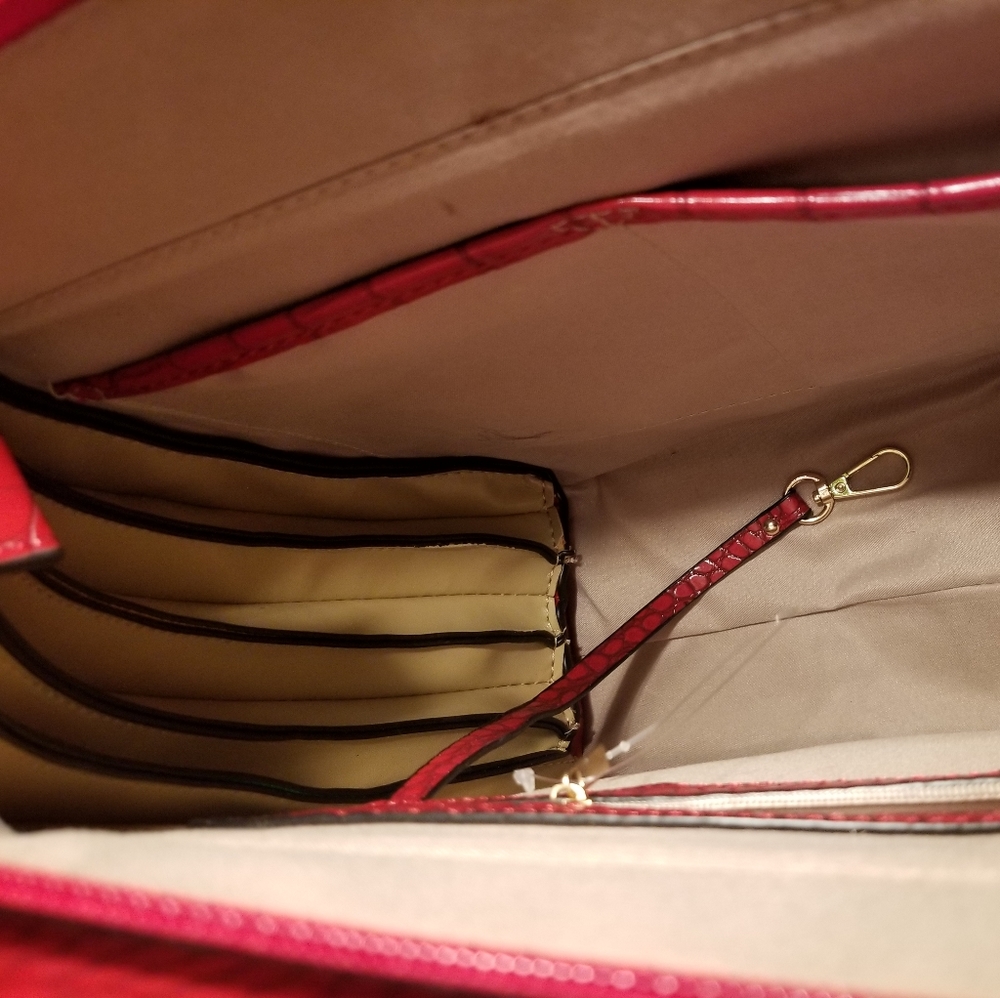 EXQUISITE HANDBAG NWT - Picture 9 of 15